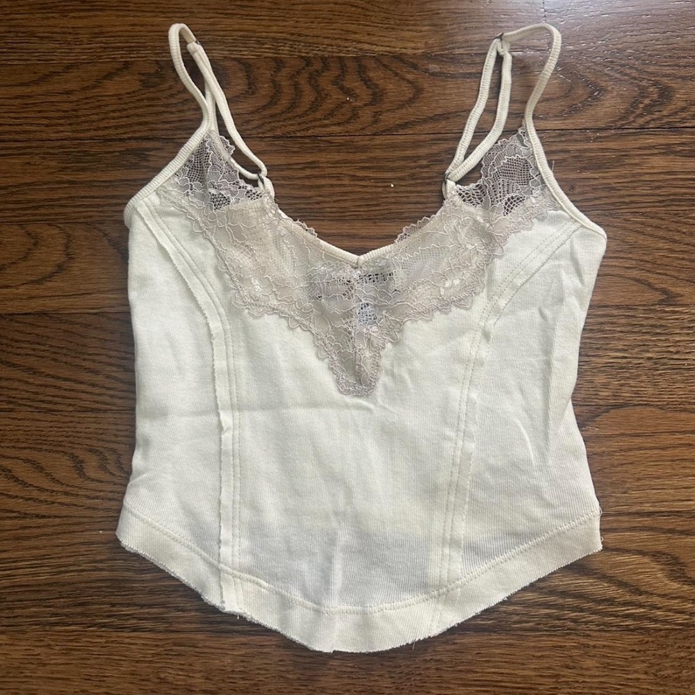 Cream colored Lacey corsety tank